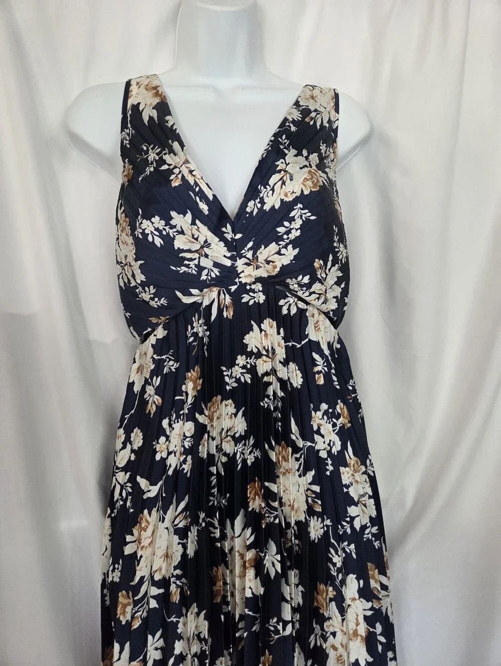 Abercrombie & Fitch Navy Floral Maxi Dress with Cream Floral Size ST
